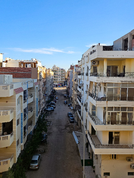 Florenza Khamsin 2kk / Arabia / bazén